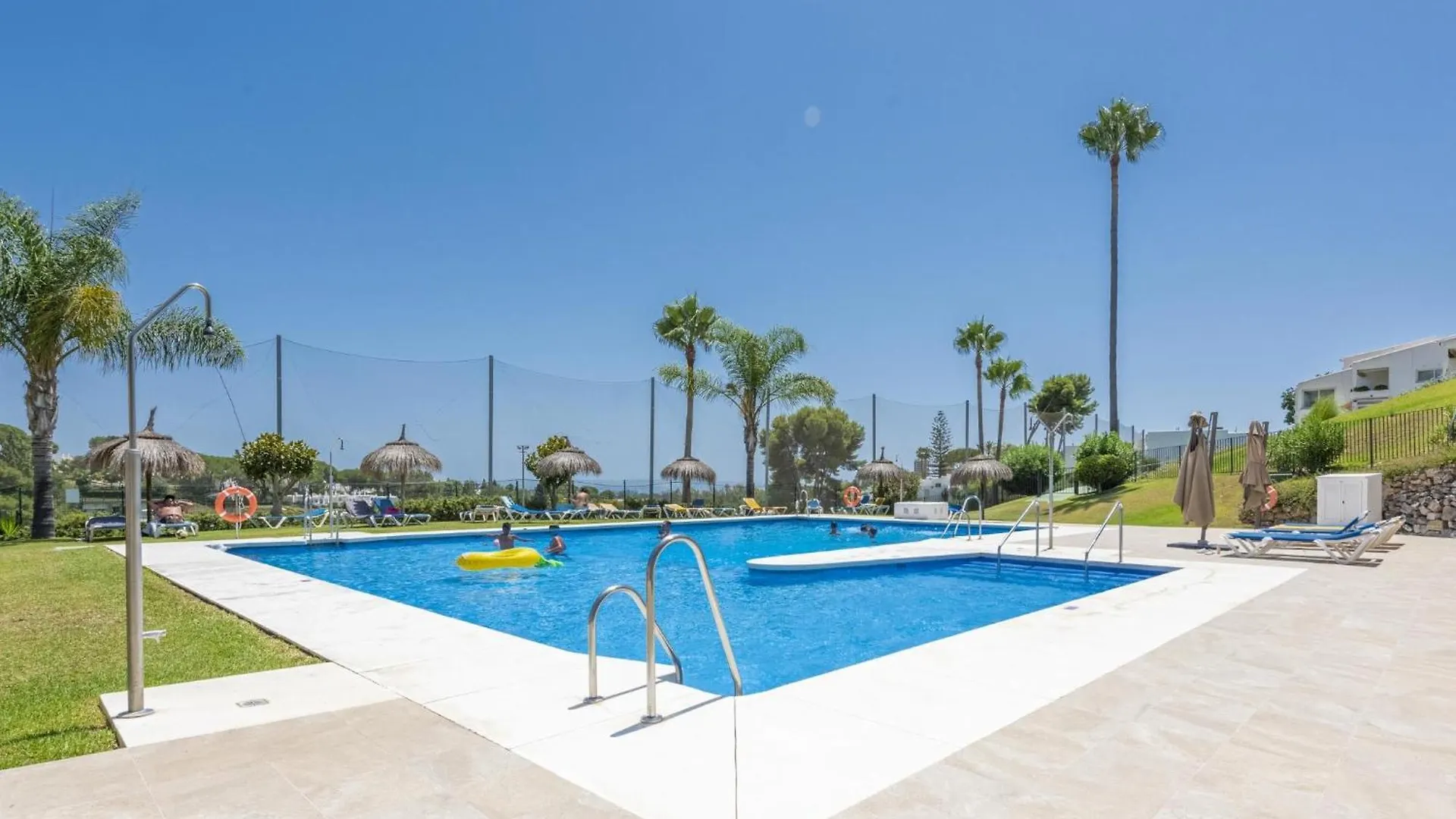 شقة Azahara1, Panoramic Views And Frontline Golf ماربيا 0*,  إسبانيا