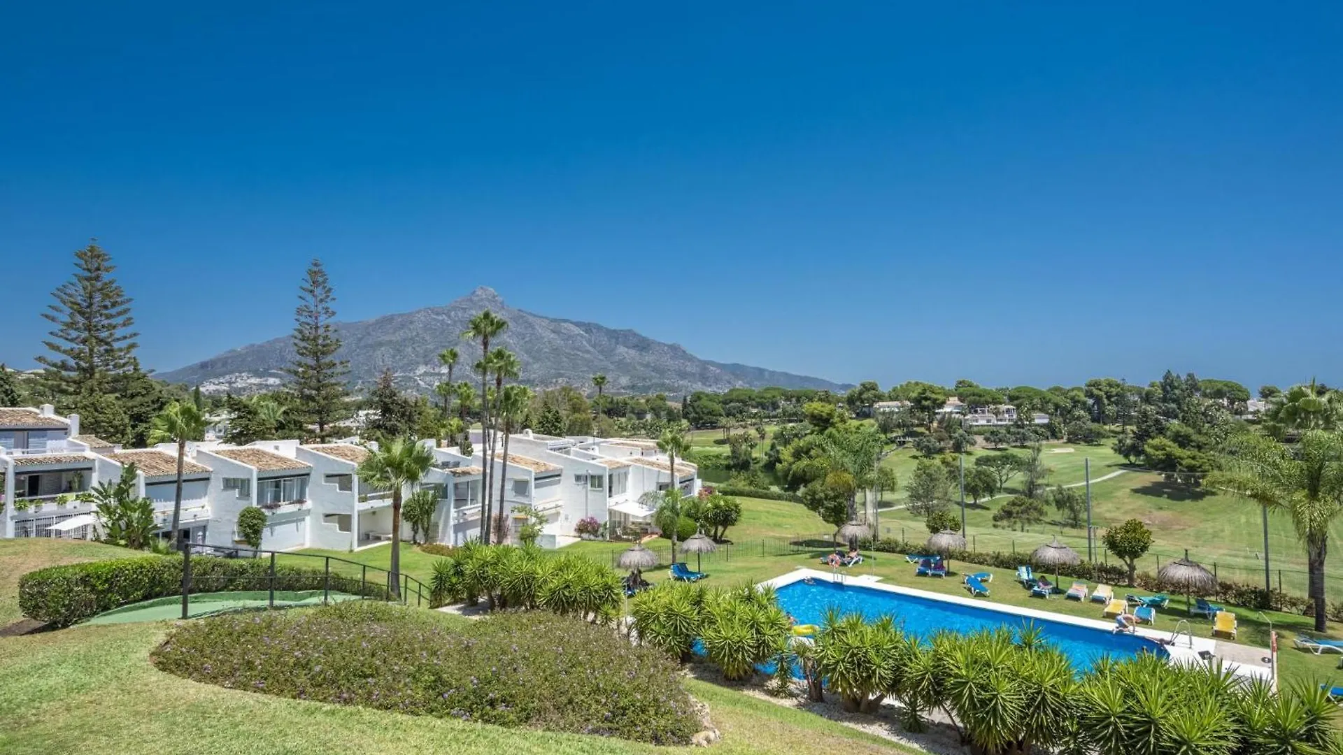 Azahara1, Panoramic Views And Frontline Golf Apartment Marbella Spain